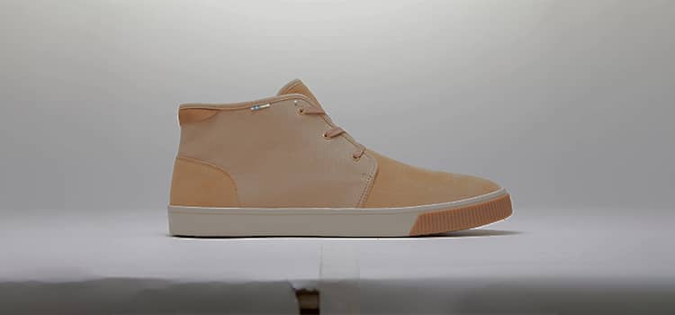 Shoe color corrention before